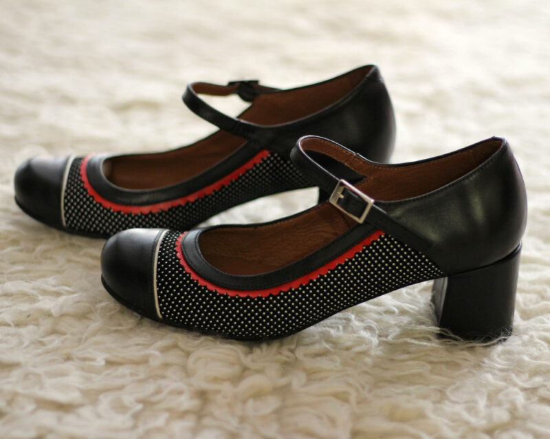 zapatos-negro-blanco-vintage-tacon-medio