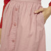 falda-rosa-midi-botones-bolsillos