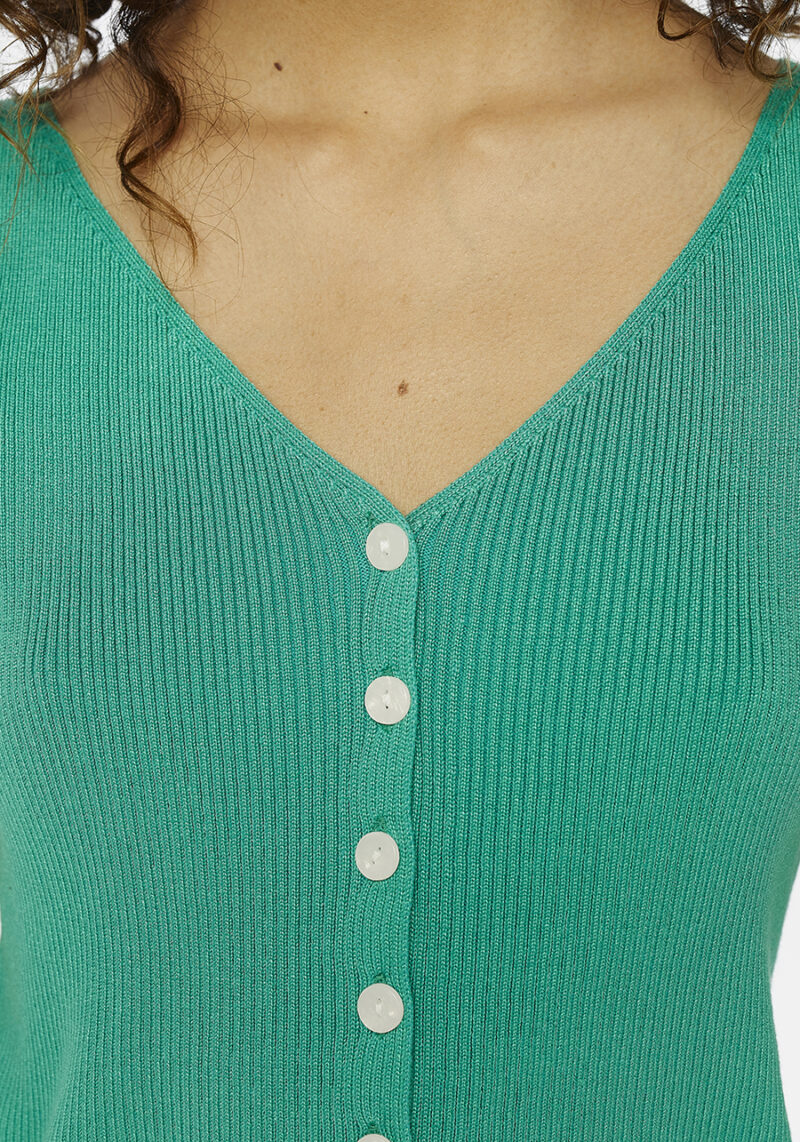 blusa-escote-pico-verde-sin-mangas