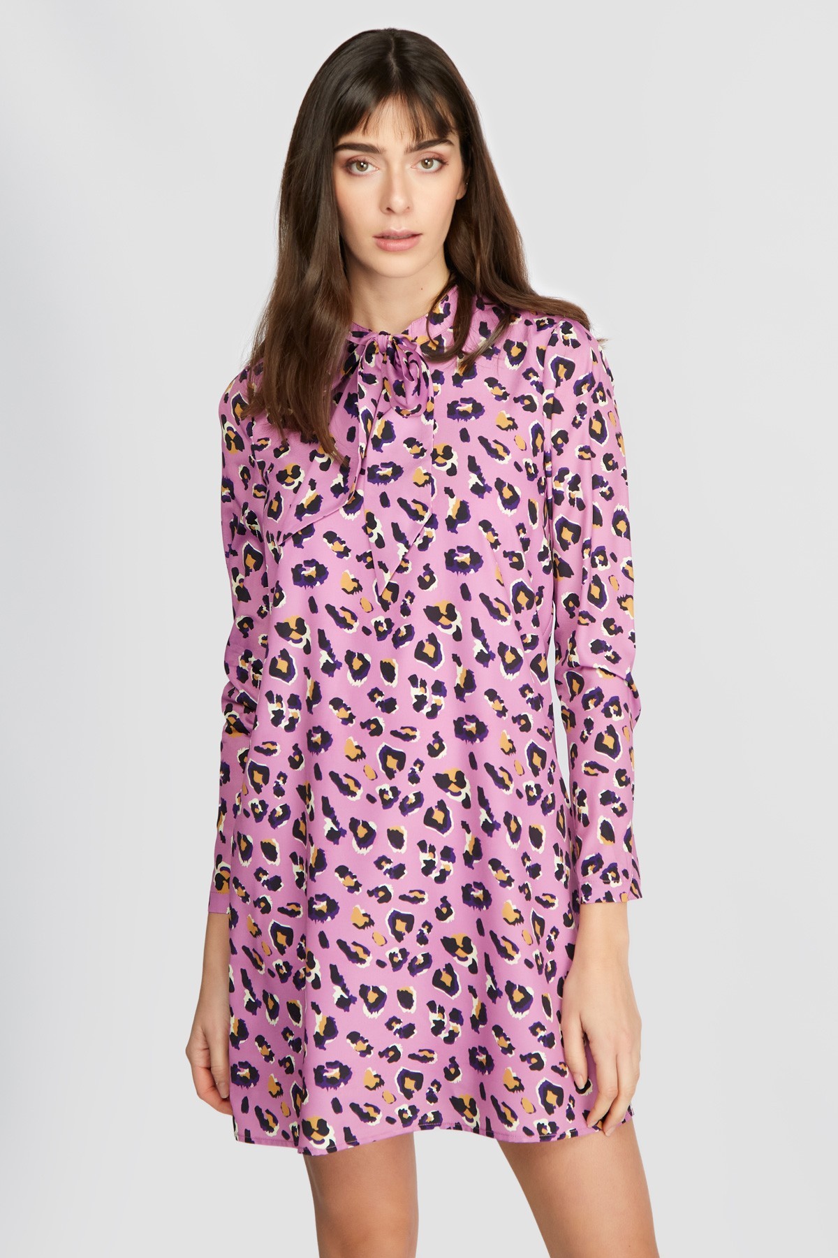 vestido-lazada-color-lila-estampado-leopardo